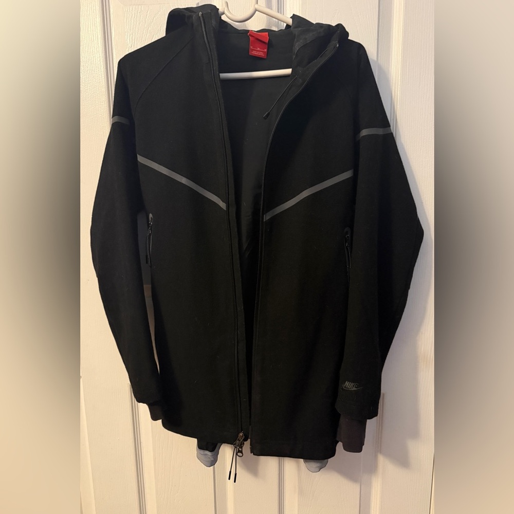 Nike Tech Windrunner reflective jacket - image 3